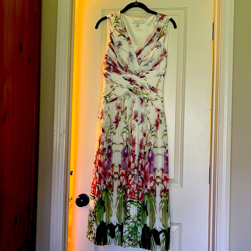 Reposhing beautiful Ted Baker dress size . Worn only once to a wedding.
